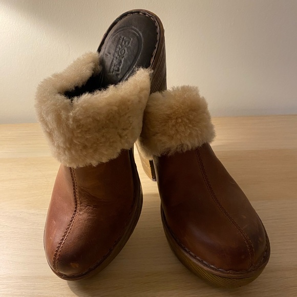 Born Shoes - Adorable faux fur Born heeled clogs